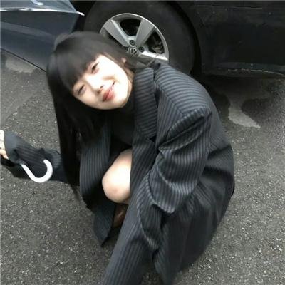 歌女五美图